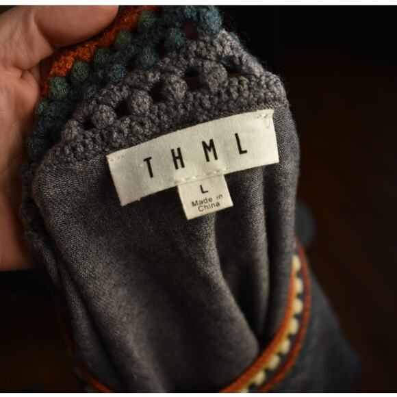 THML Gray Crochet Neckline Soft 3/4 Sleeve Lightweight Sweater Size L - Picture 7 of 8